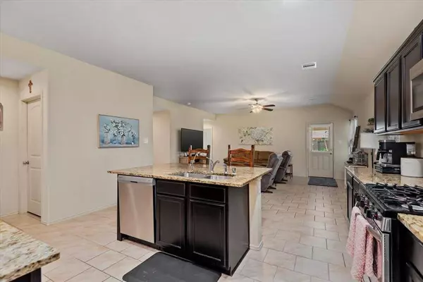 23707 Water Hickory DR, Tomball, TX 77375