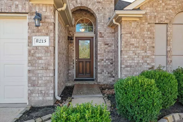 8215 Hayden Cove DR, Tomball, TX 77375