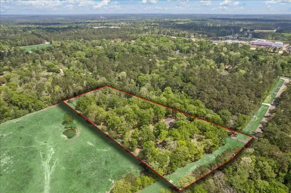 10267 Pineridge DR, Conroe, TX 77303