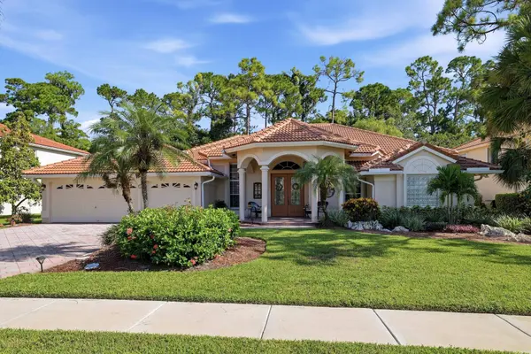 606 CYPRESS GREEN CIR