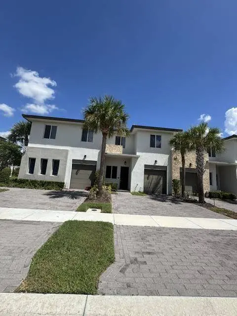 551 PIONEER WAY, Royal Palm Beach, FL 33411