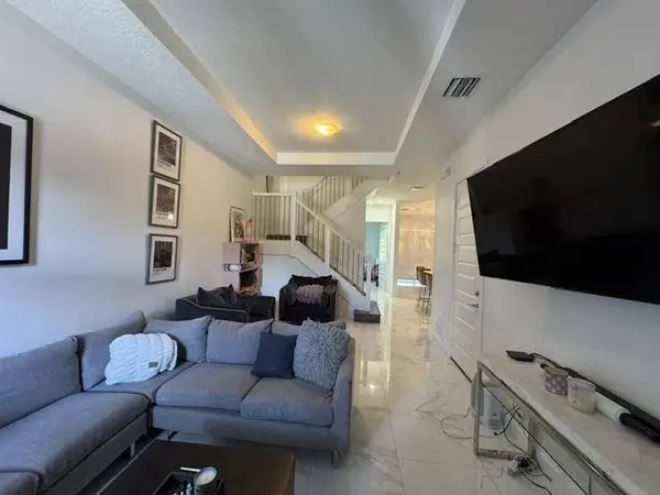 551 PIONEER WAY, Royal Palm Beach, FL 33411
