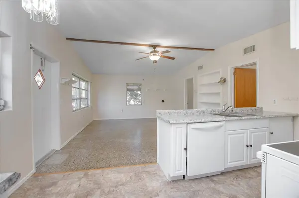 782 VALENCIA AVE, Orange City, FL 32763