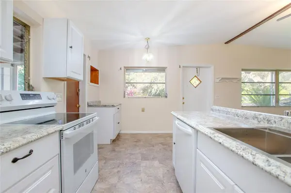 782 VALENCIA AVE, Orange City, FL 32763