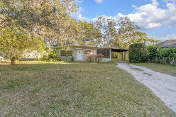 782 VALENCIA AVE, Orange City, FL 32763