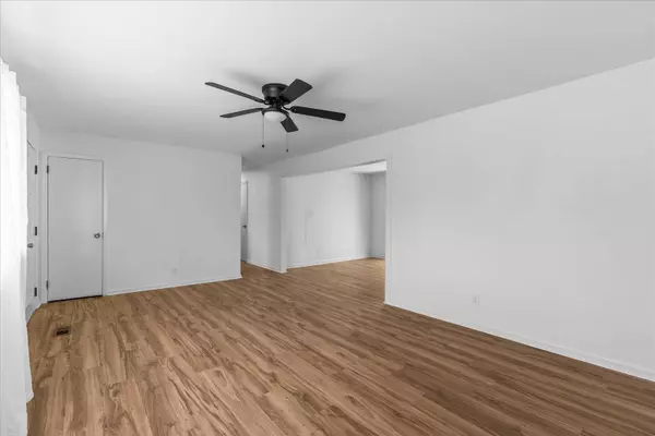 32 Kent DR, Rossville, GA 30741