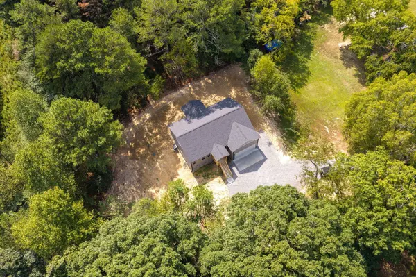 47 Bell CT, Chickamauga, GA 30707