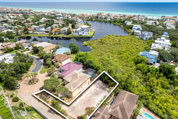 4600 Paradise ISLE, Destin, FL 32541