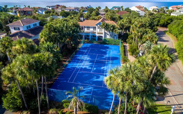 4600 Paradise ISLE, Destin, FL 32541