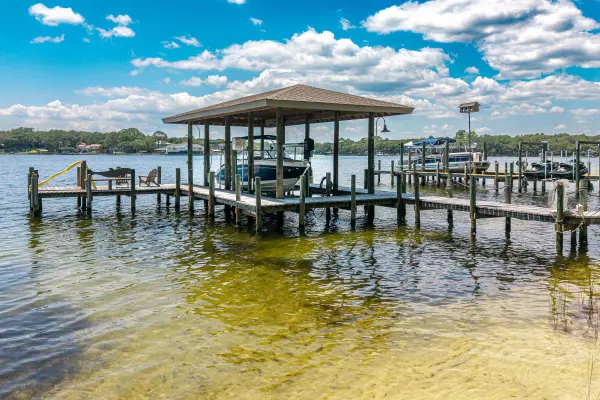 31 Warwick DR, Shalimar, FL 32579