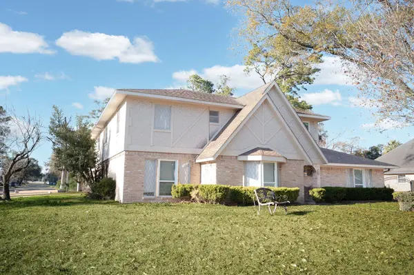 5214 Lodge Creek DR, Houston, TX 77066