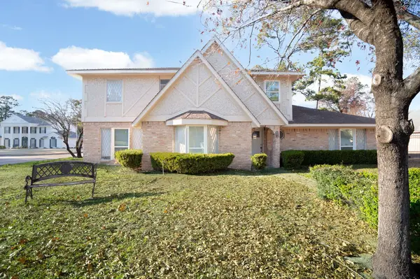 5214 Lodge Creek DR, Houston, TX 77066
