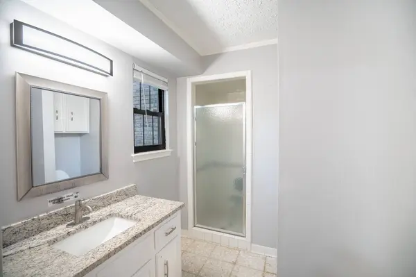 5214 Lodge Creek DR, Houston, TX 77066