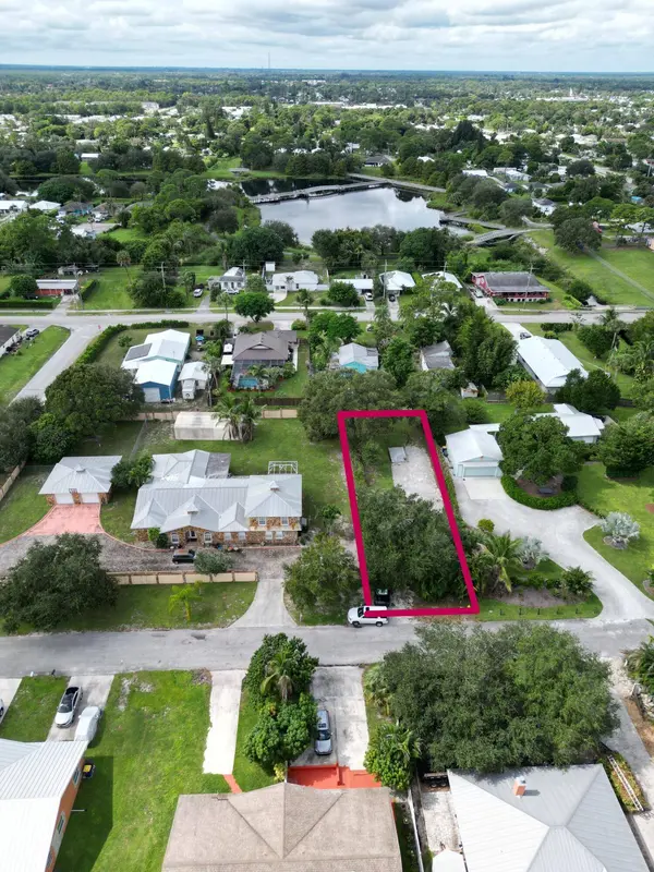 5028 SE DRIFTWOOD AVE, Stuart, FL 34997
