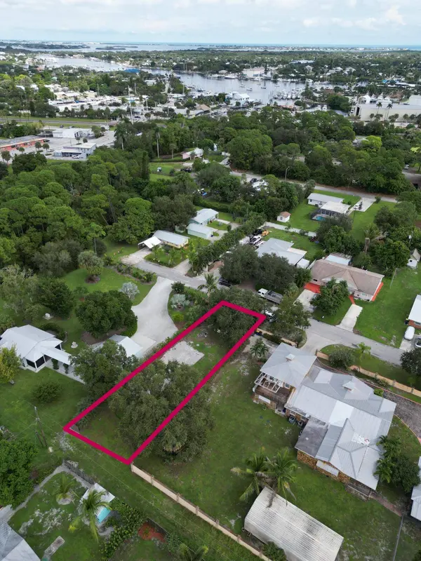 5028 SE DRIFTWOOD AVE, Stuart, FL 34997