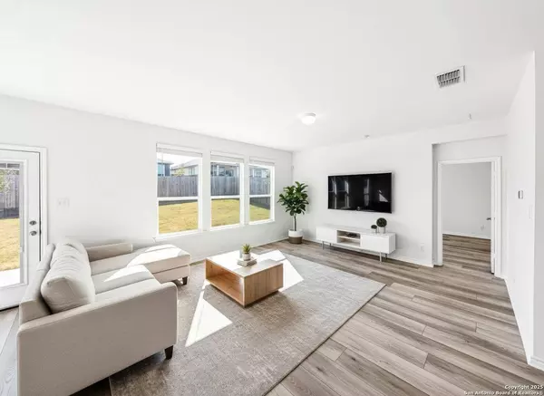 118 mission lake, Boerne, TX 78006