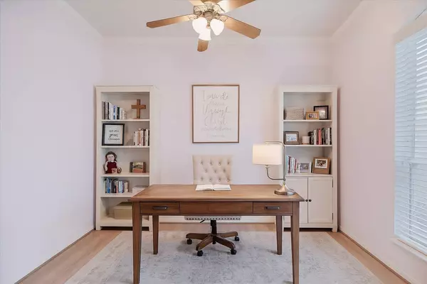 31206 Rainwood Park LN, Spring, TX 77386