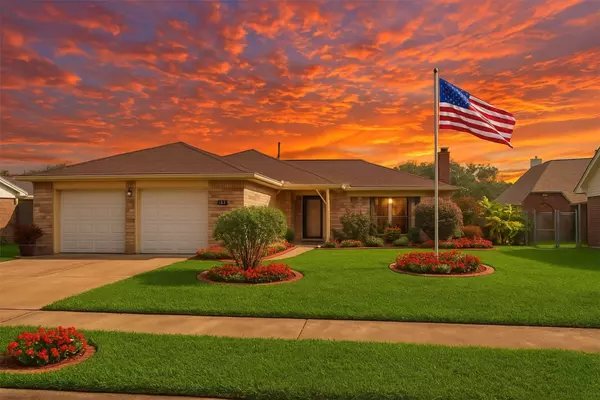 11731 Bexar DR, La Porte, TX 77571