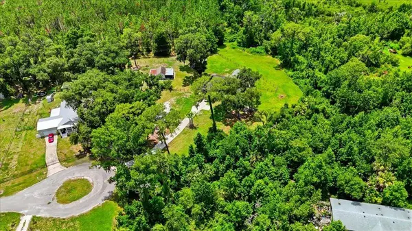 8636 OAKWOOD DR, Lakeland, FL 33810
