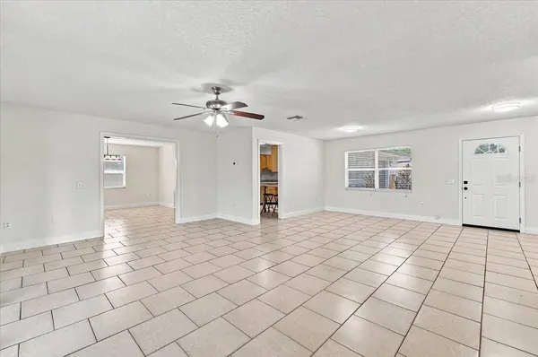 121 LOWELL RD, Winter Haven, FL 33884
