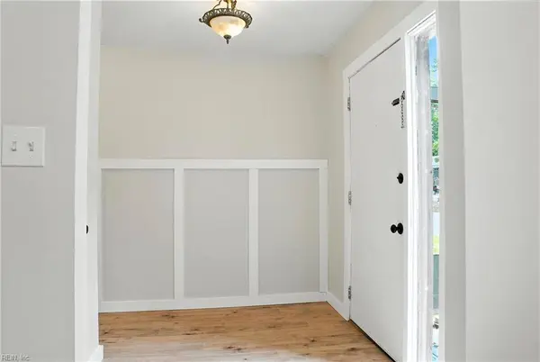 121 Windsor Pines WAY #J, Newport News, VA 23608