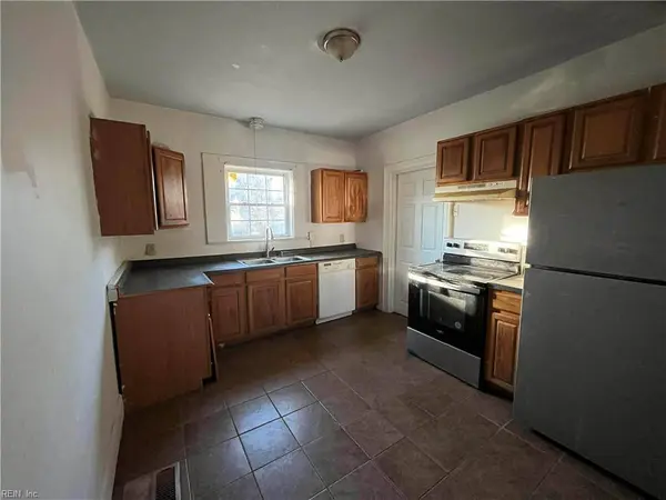 2106 Richmond AVE, Portsmouth, VA 23704