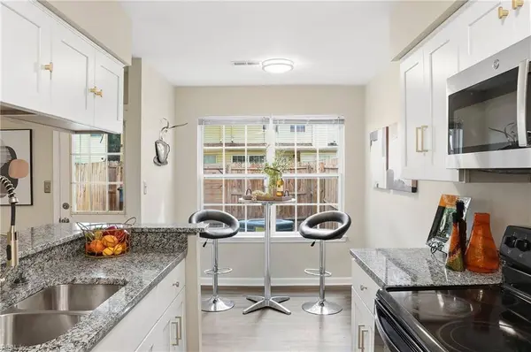 4 Valor PL, Hampton, VA 23669