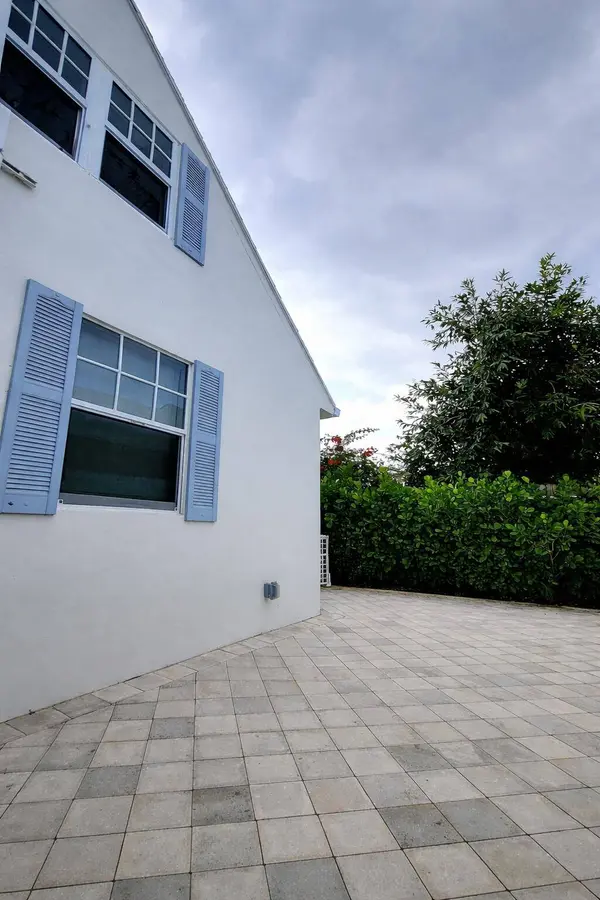 515 52ND ST, West Palm Beach, FL 33407