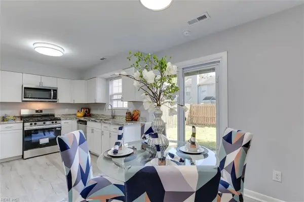 6 Silk Tree PL, Hampton, VA 23666