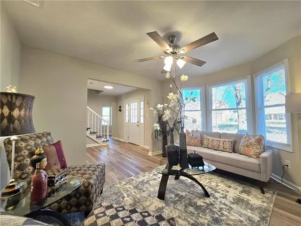 1637 Castlefield RD, Virginia Beach, VA 23456