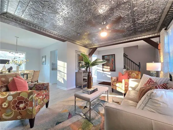 721 Burgesses LN, Virginia Beach, VA 23452
