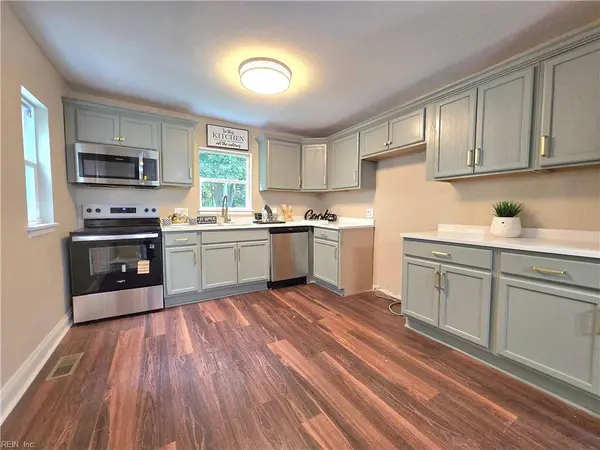 66 Elm AVE, Portsmouth, VA 23704