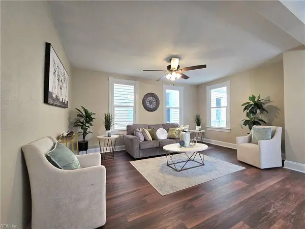 66 Elm AVE, Portsmouth, VA 23704