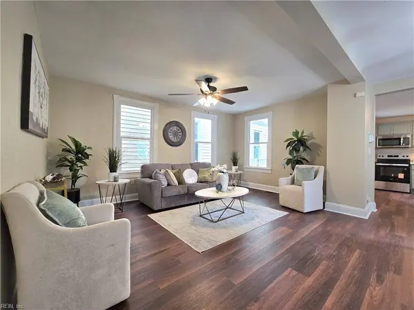 66 Elm AVE, Portsmouth, VA 23704