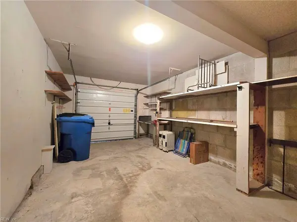 719 Lord Byron DR, Virginia Beach, VA 23452