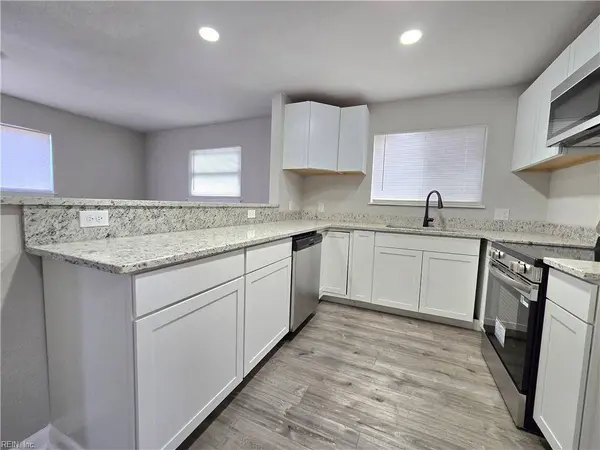 651 26th ST, Newport News, VA 23607