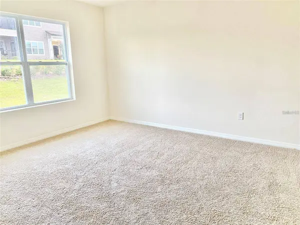 2637 ROWAN ST, Tavares, FL 32778