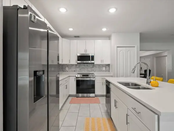 15239 SILVER EAGLE RD, Groveland, FL 34736
