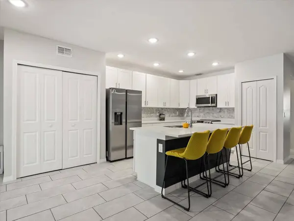 15239 SILVER EAGLE RD, Groveland, FL 34736