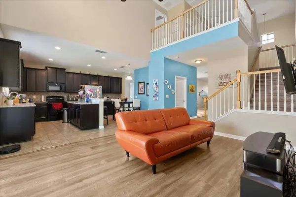 919 LA TERRAZA LN, Kissimmee, FL 34744