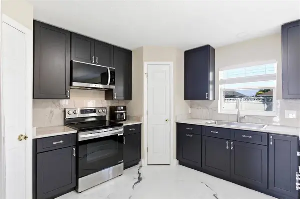 2126 BLACKSTONE LANDING DR, Kissimmee, FL 34758
