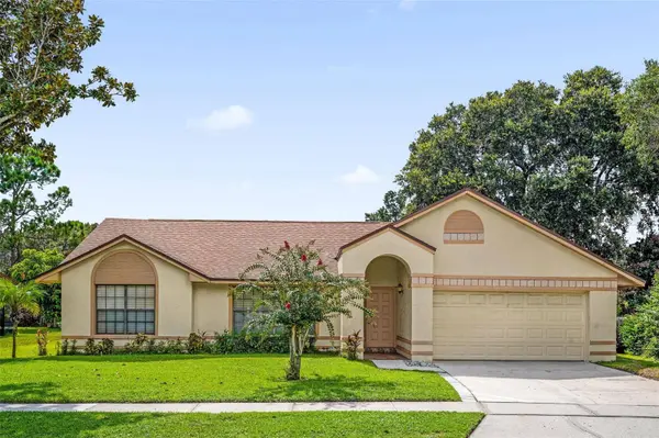 3044 CRESTED CIR