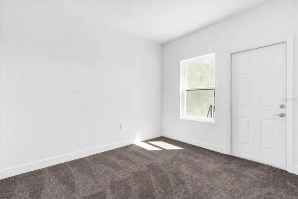452 LAKE SHORE Pkwy, Davenport, FL 33896