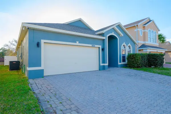 1966 WINDCREST LAKE CIR, Orlando, FL 32824