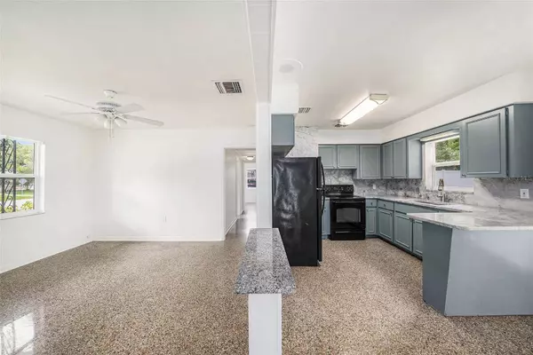 4816 N FREMONT AVE, Tampa, FL 33603