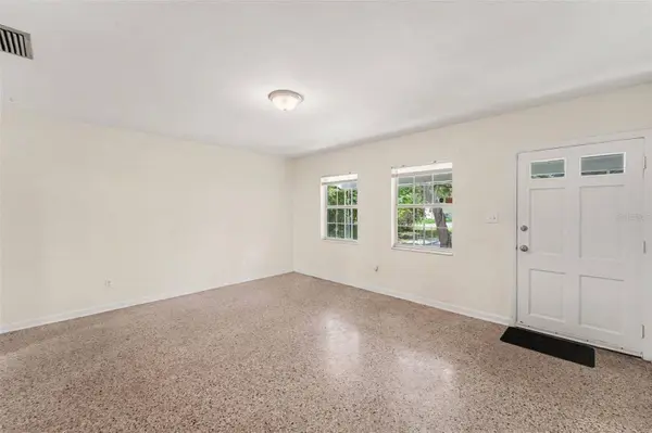 8121 N OLA AVE, Tampa, FL 33604