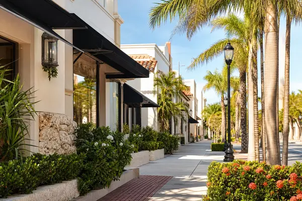 Venice's Elite Golf Communities and Homes for Sale