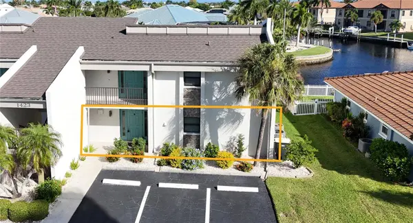 1423 MEDITERRANEAN DR #B, Punta Gorda, FL 33950