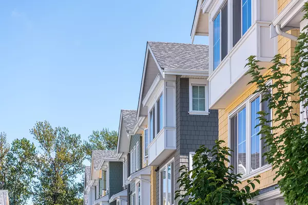 modern-apartment-buildings-in-vancouver-british-c-2025-10-28-21-18-57-utc