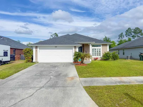 1715 Glencoe DR, Lynn Haven, FL 32444